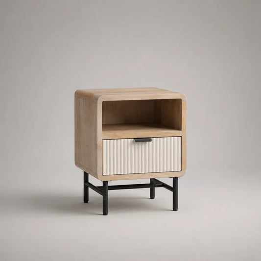 Comodino 45 x 40 x 55 cm in MDF effetto rovere chiaro con cassetto frontale bianco e vano aperto struttura con gambe in metallo nero